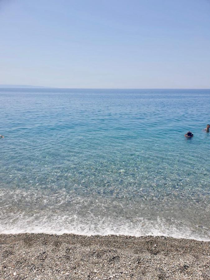 הוילה פאלרנה Vista Mare Su Tre Piani Con Giardino מראה חיצוני תמונה