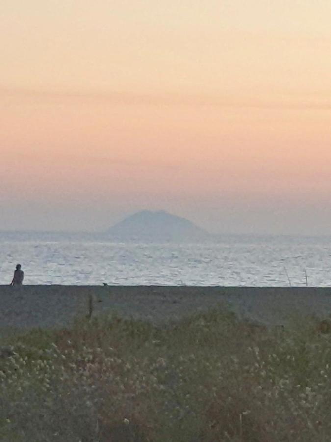 הוילה פאלרנה Vista Mare Su Tre Piani Con Giardino מראה חיצוני תמונה